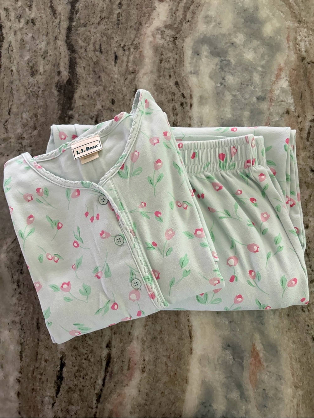 LL Bean Pajama Set XL. Floral Print. 100% Cotton 2 Piece. EUC